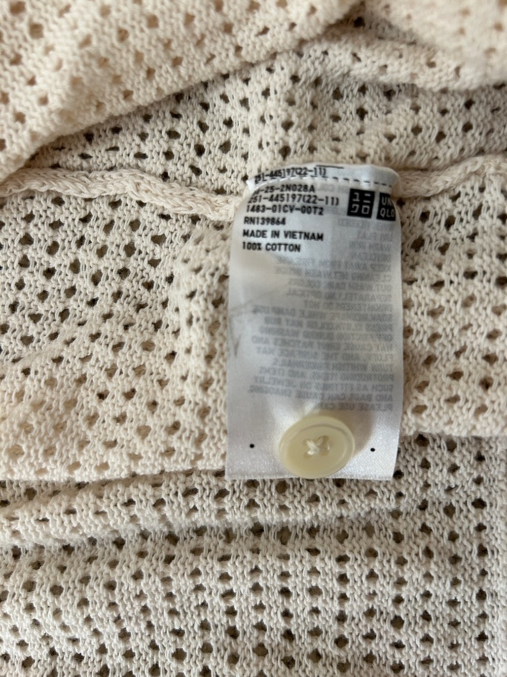 Uniqlo Light Cream Open-Knit Button Cardigan - Picture 4 of 4